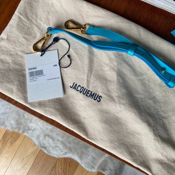 Jacquemus Le Grand Chiquito Handbag - Picture 2 of 7